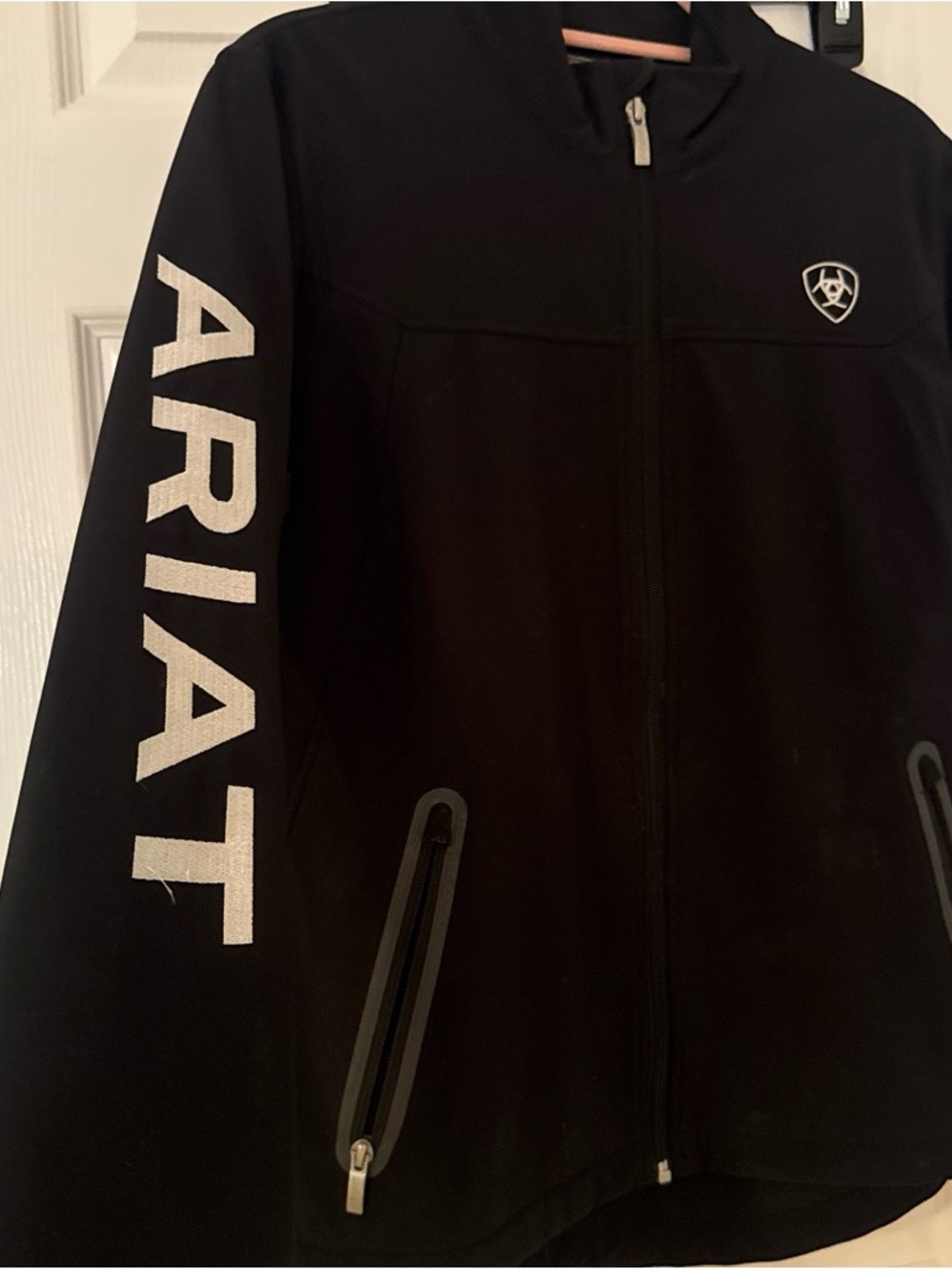 Ariat Black Zip-Up Jacket with Branded Pull